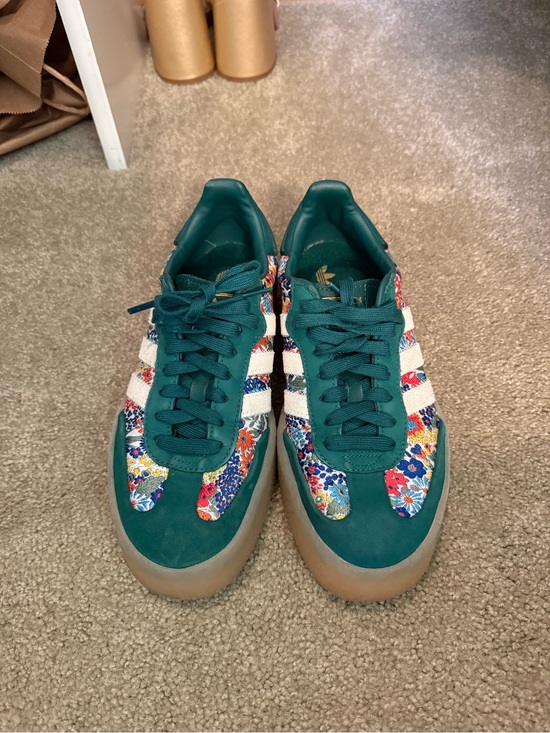 adidas Shoes - Women's Adidas Sambae X Liberty London Green Floral
Tennis Shoes Size 8.5